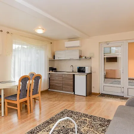 ホームステイ Apartamentu Nuoma パランガ